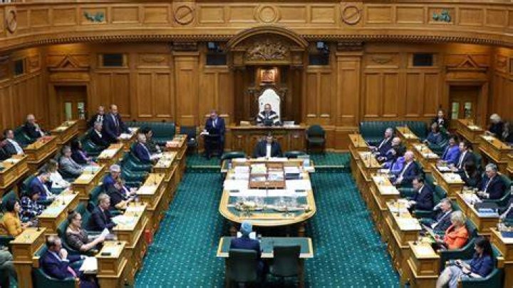 Can you listen to Parliament live?