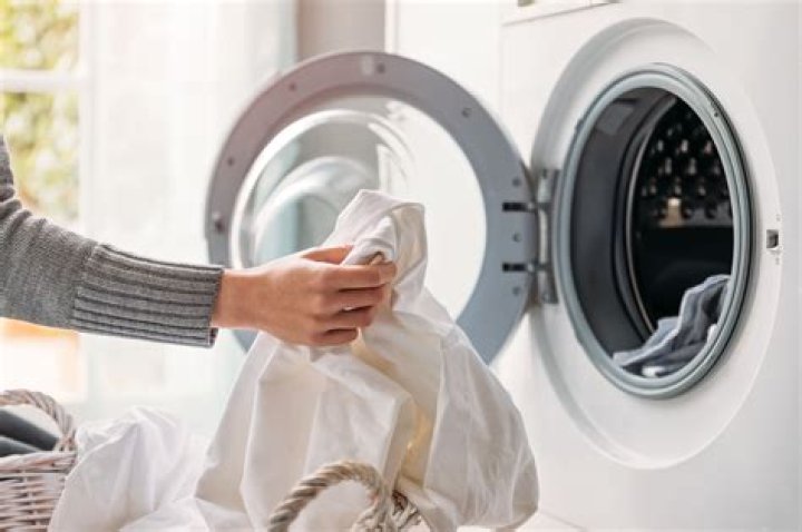 Can you put a dust mop in the washing machine?