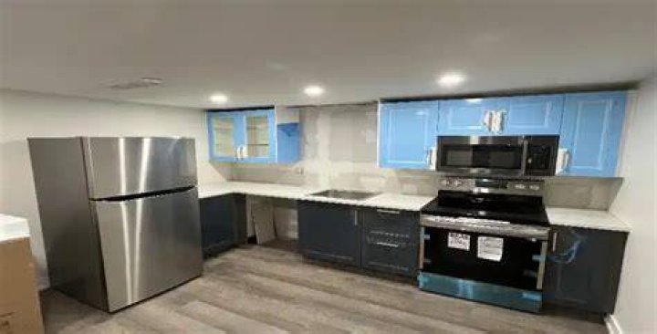 Does IKEA offer kitchen design services?