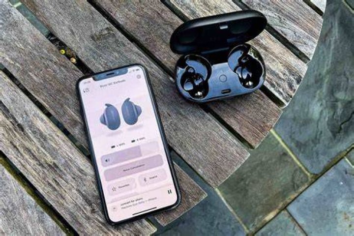 Does JVC work with iPhone?
