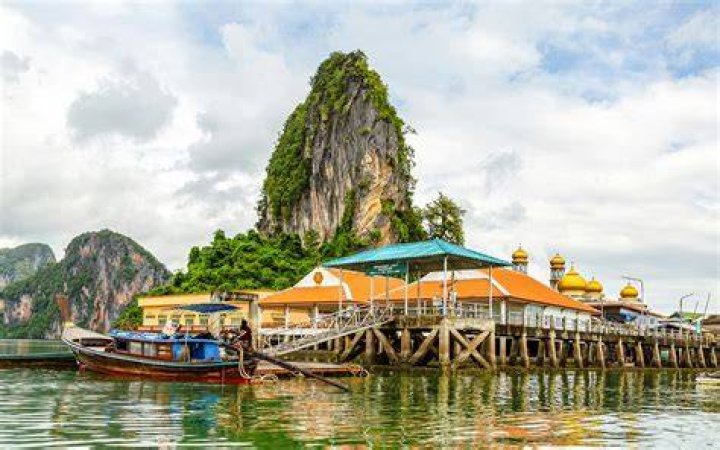 How do you get to Koh Panyee?