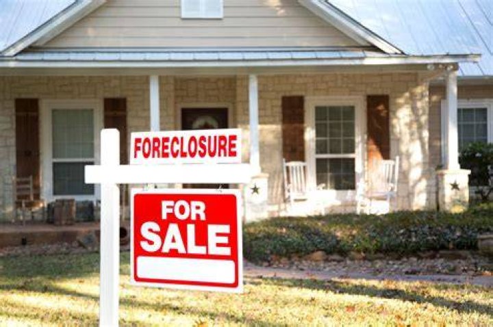 Is buying a foreclosure a bad idea?
