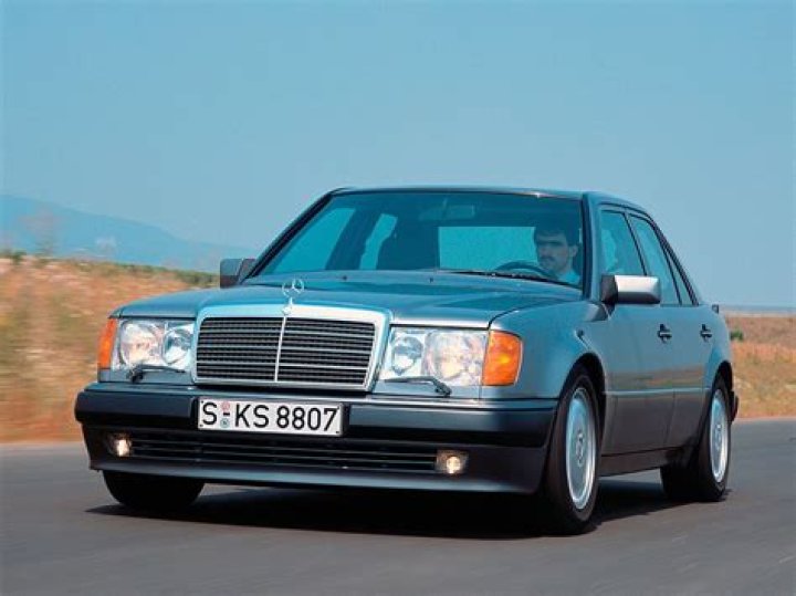 Is there a Mercedes e500?