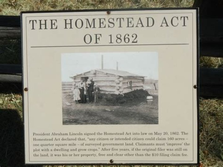 What did the Homestead Act of 1862 do?