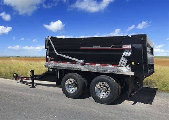 What does Pup trailer mean?