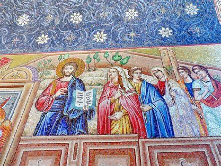 What is a mosaic religion?